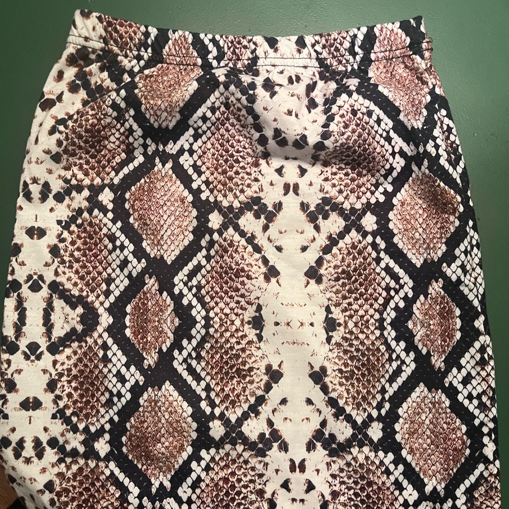 Pencil skirt